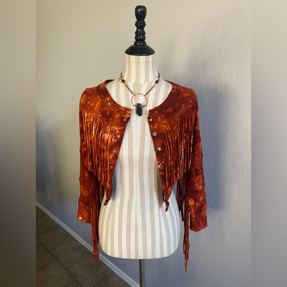 Cropped fringe jacket